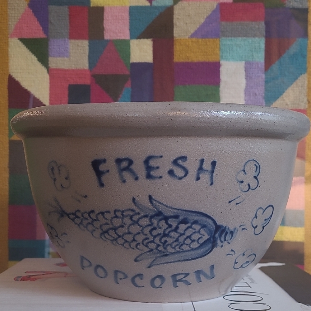 VINTAGE ROWE POTTERY FRESH POPCORN BOWL